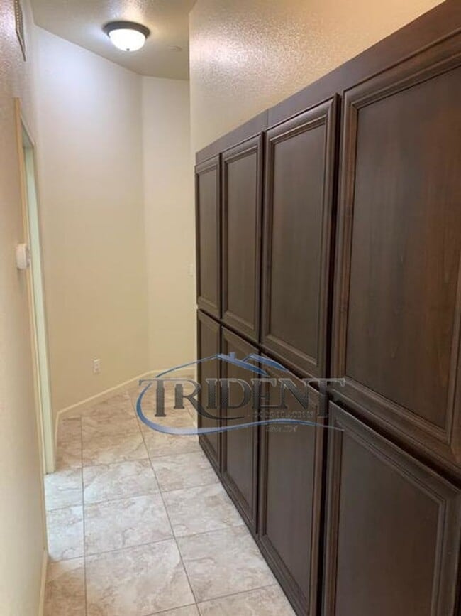 Building Photo - This a Beautiful newer 3 bedroom, 2 bath house