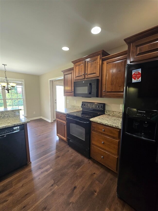 Building Photo - 309 Eureka Way