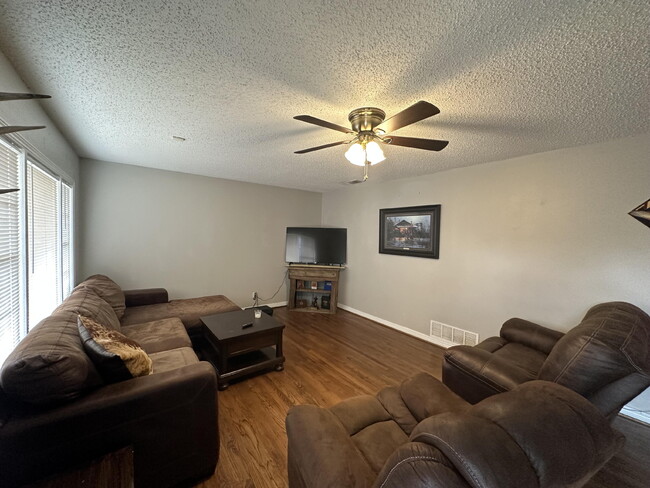 Building Photo - 3214 32nd St