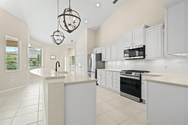 Building Photo - 7806 Drayton Cir