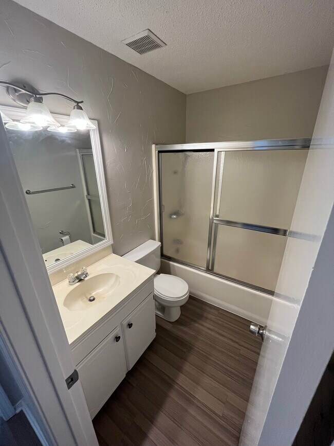 Building Photo - 13483 Rhudy Dr