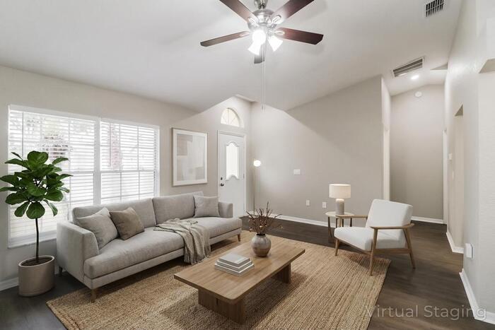 Building Photo - 18802 Whiterock Ln