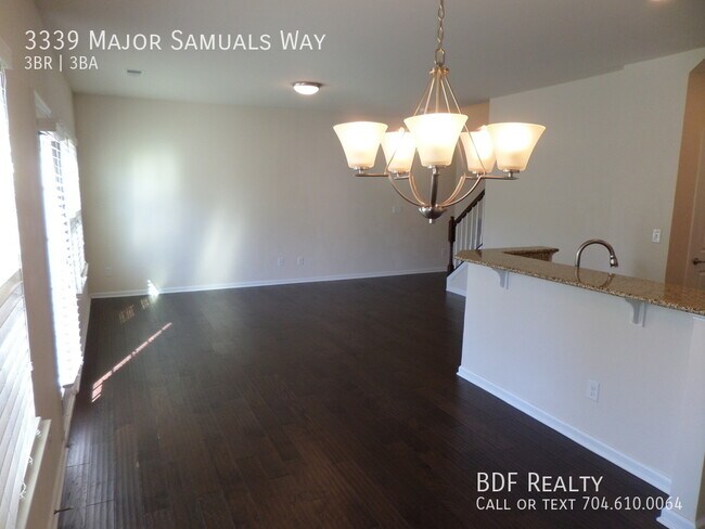 Building Photo - 3339 Major Samuals Way