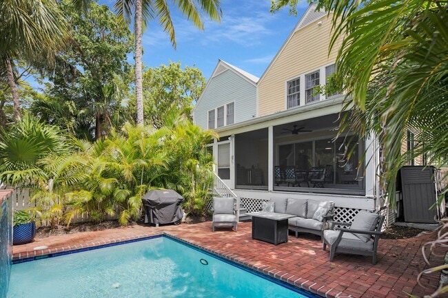 Building Photo - $5400 - Furnished 7-month rental Private Pool! 2 Bedroom / 2.5 Bathroom