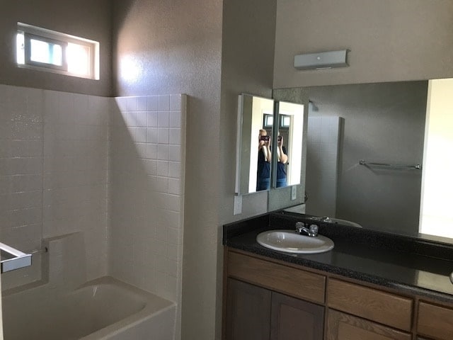 Building Photo - El Dorado Condo