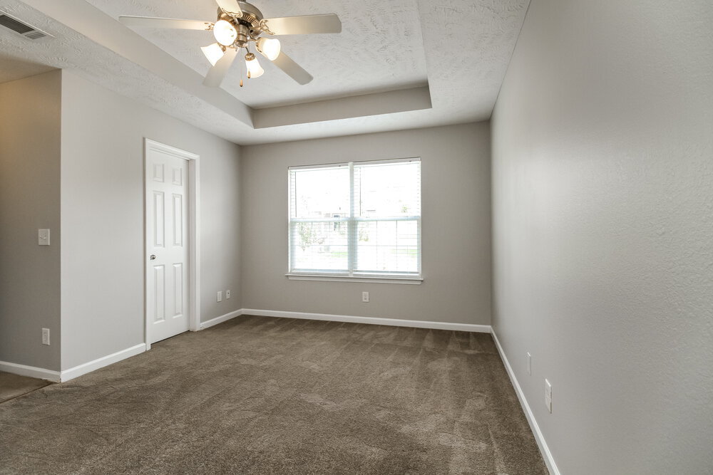 Building Photo - 127 Lyndhurst Dr