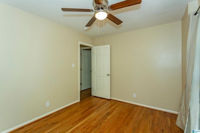 Building Photo - 1928 Indian Lake Dr