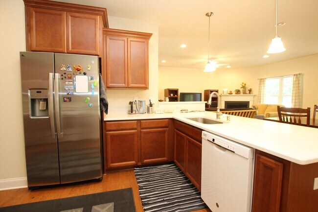 Building Photo - Maintenance Free Living!