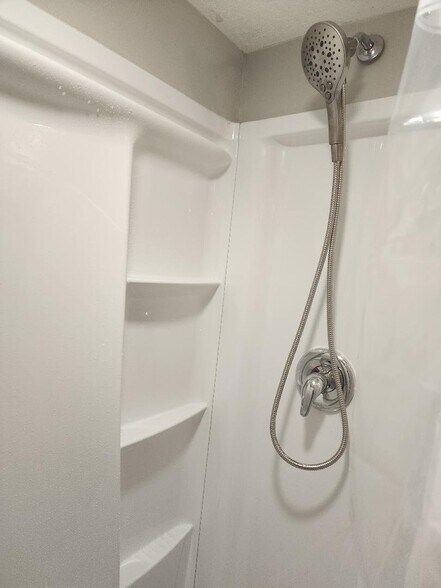 Building Photo - 33 W 1600 S St