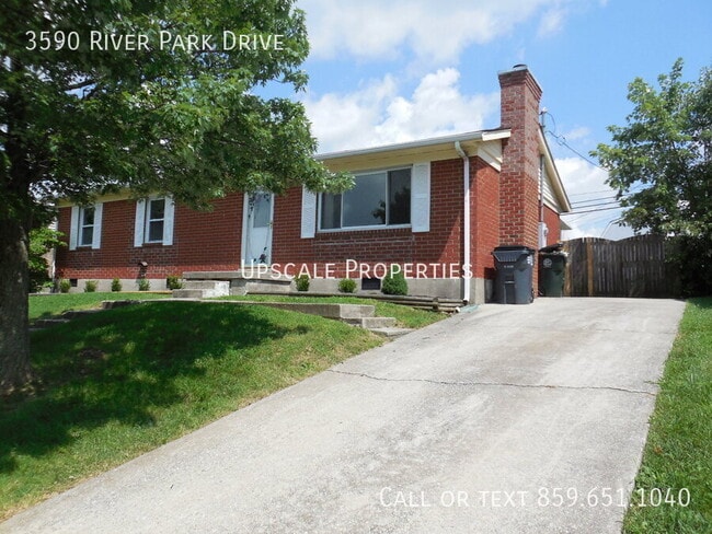 Building Photo - 3590 River Park Dr