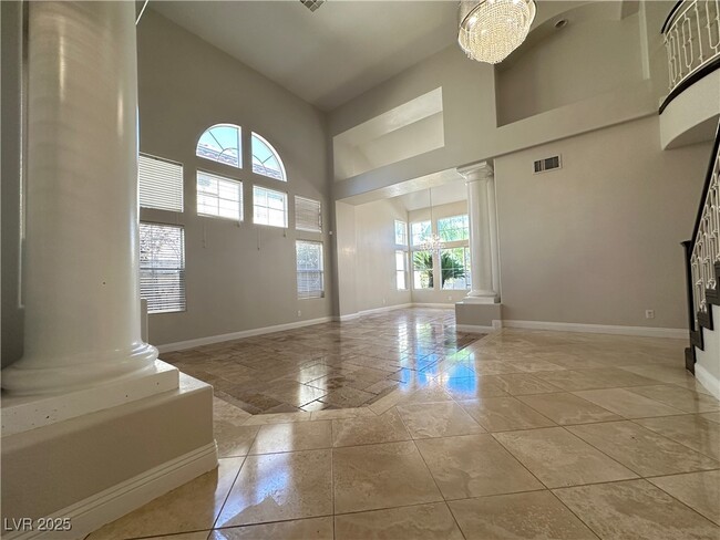 Building Photo - 1828 Dolce Dr