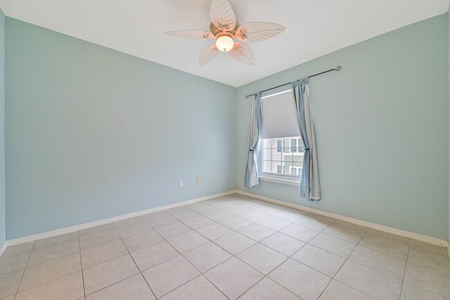 Building Photo - **ESTERO PRIME LOCATION ~ Top Floor 2/2 Co...