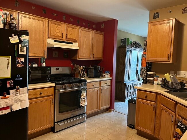 Building Photo - 655 W Huron Hills Trail