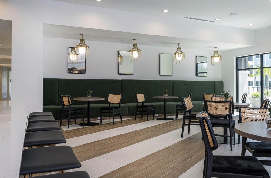 6 - CALIROSA CLUB DINING BANQUETTE VIEW - Rosalia Winter Park 55+ Active Adult Community