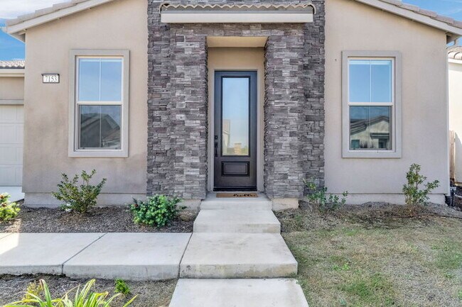 Building Photo - 7153 E Harvard Ave