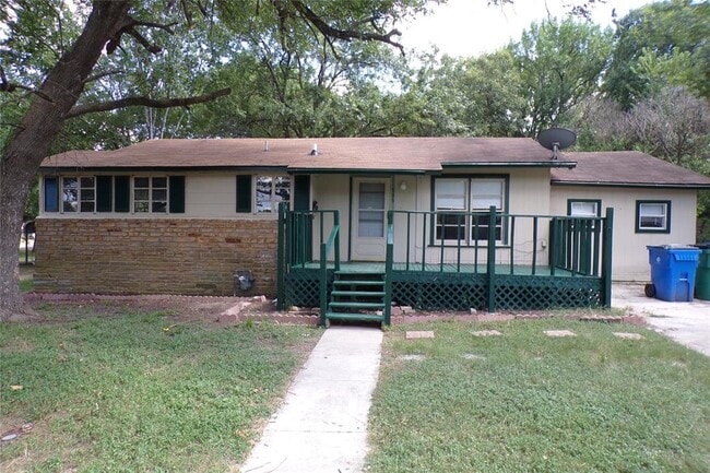 Primary Photo - 705 Otis St