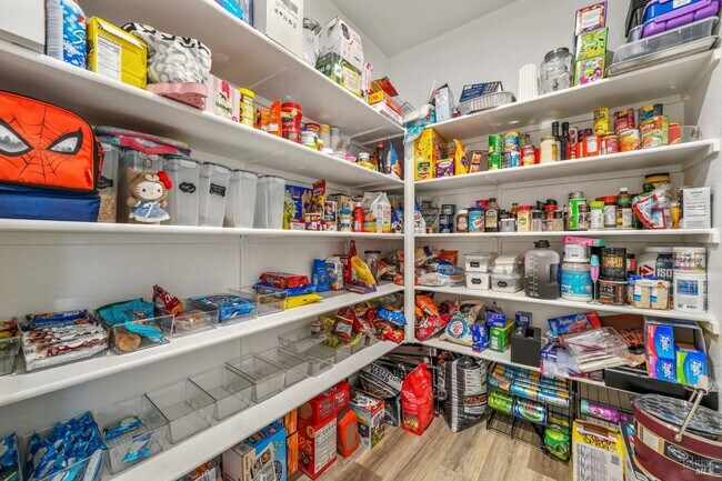 Building Photo - 1245 Pacific Pl