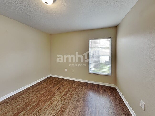 Building Photo - 4905 70th St E