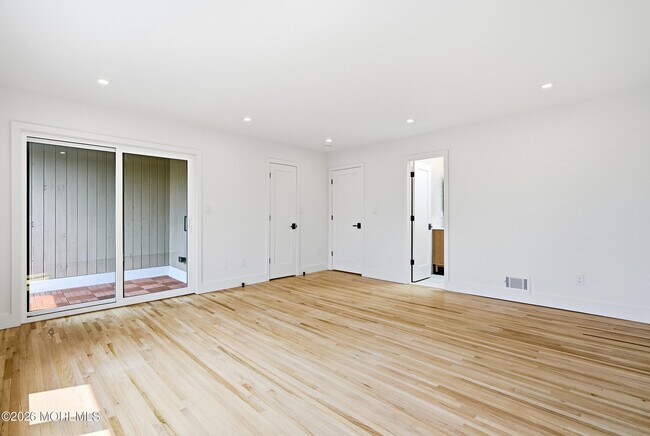 Building Photo - 108 Neptune Ave