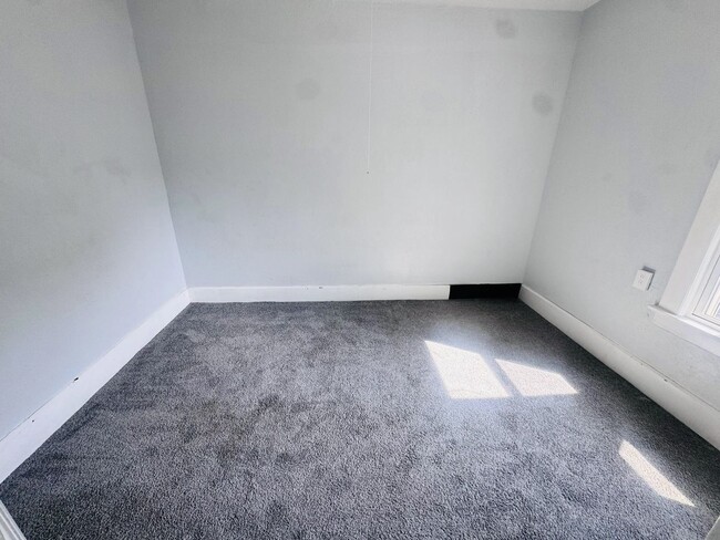 Building Photo - 3616 W 47th St