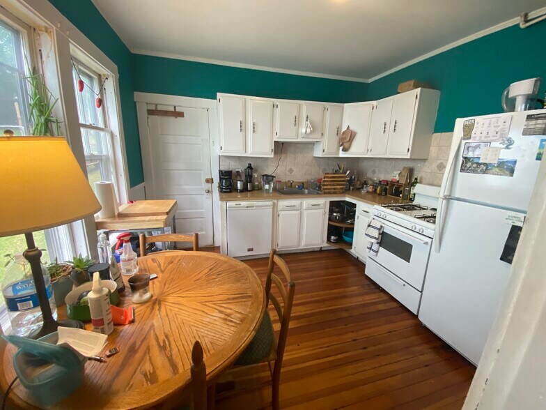 Primary Photo - 35 Langley Rd