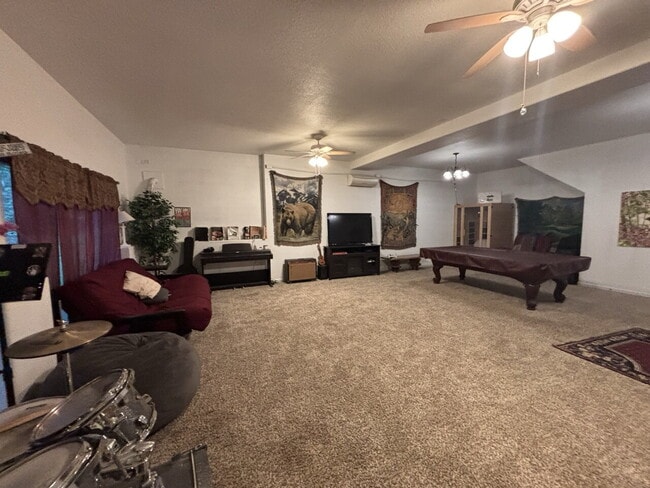 Building Photo - Rare 4-bedroom 3-bath home with studio apartment conveniently located off Starkes Grade Road! Opt...