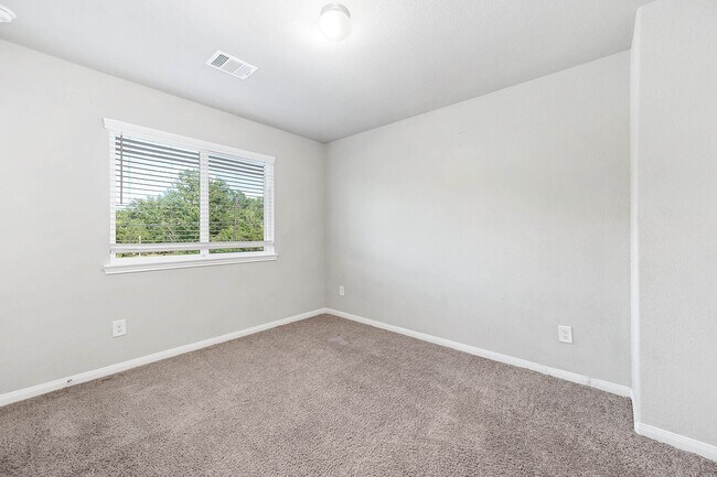 Building Photo - 5130 Wolgan Lake Ct