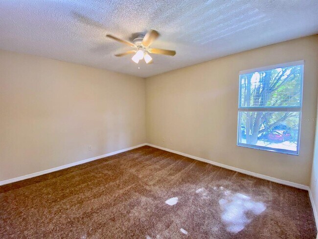 Building Photo - 5148 Conroy Rd