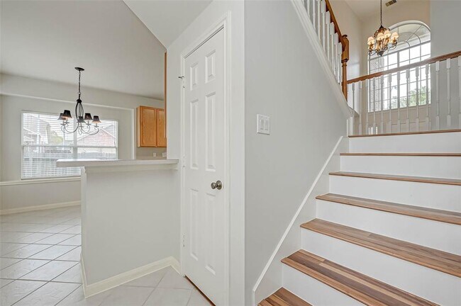 Building Photo - 6031 Bradworthy Dr