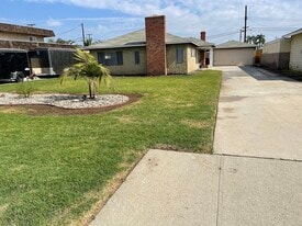 Building Photo - 8717 6th St