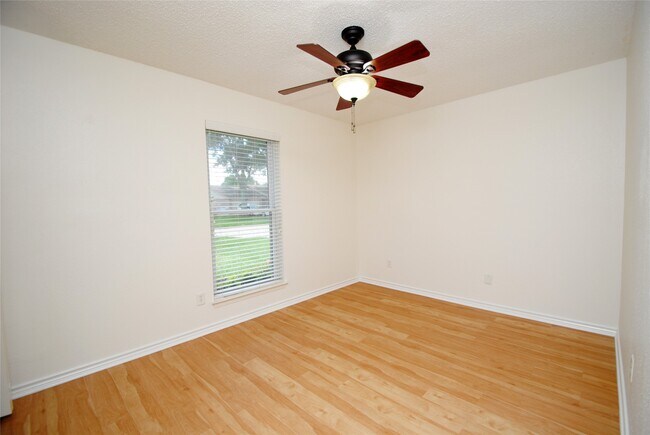 Building Photo - 22619 Leedstown Ln