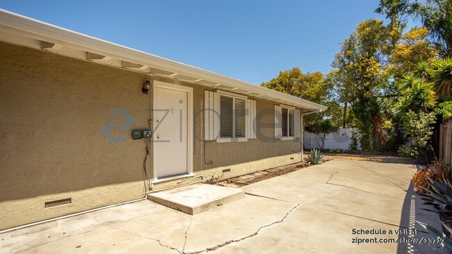Building Photo - 672 Borregas Ave