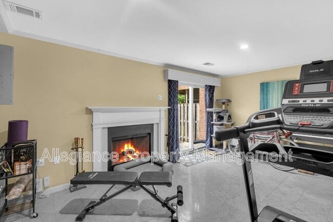 Building Photo - 4328 Gypsy Ct