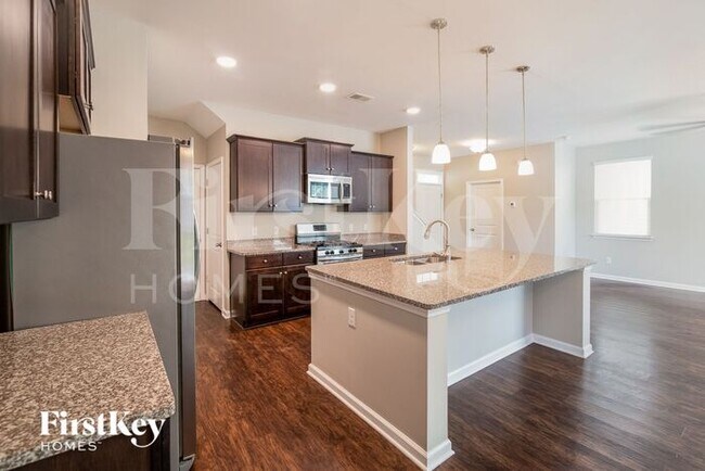 Building Photo - 9680 Roseberry St