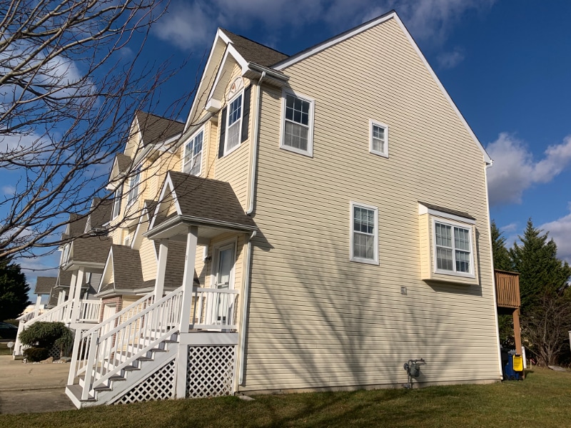 Building Photo - 351 Paradee Dr