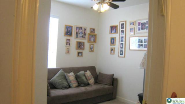 Building Photo - 1047 Sparrow Way