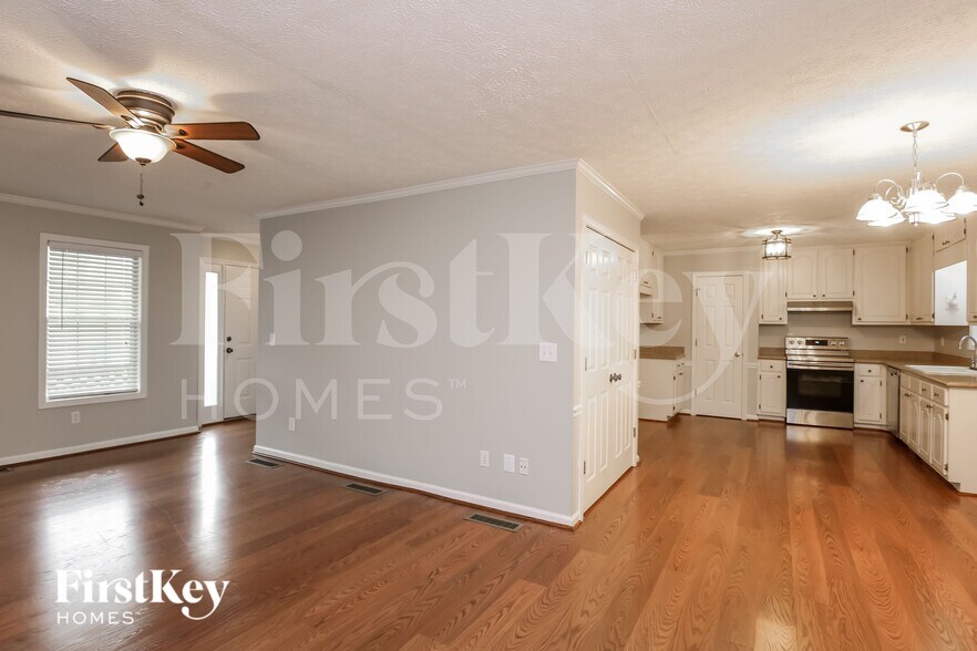 Building Photo - 4060 Mark Todd Ct