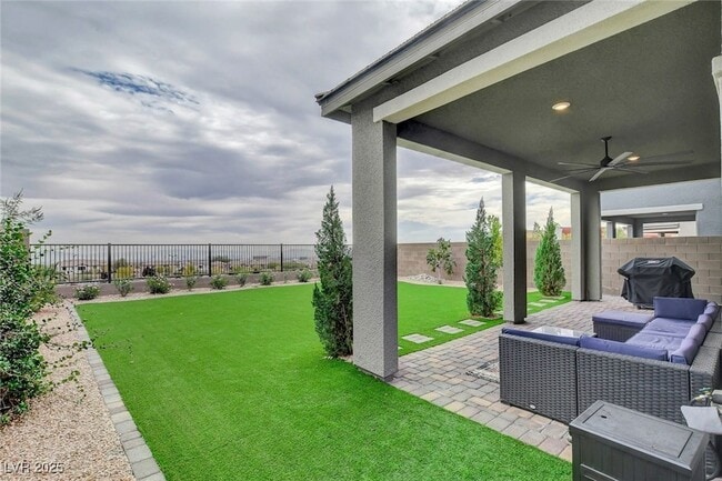 Building Photo - 318 Wind Poppy St