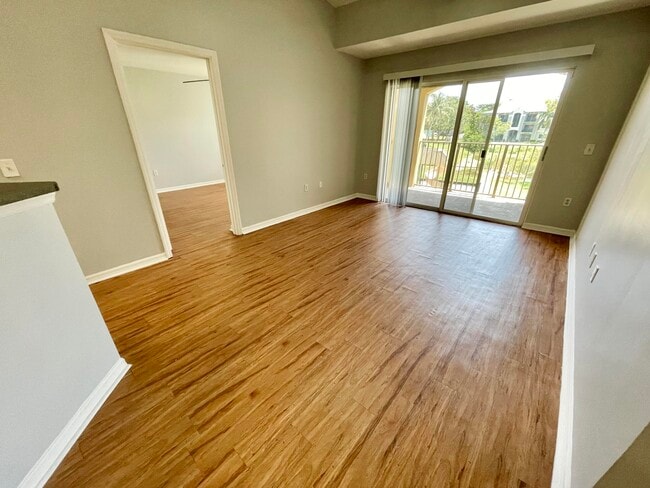 Building Photo - 4131 San Marino Blvd