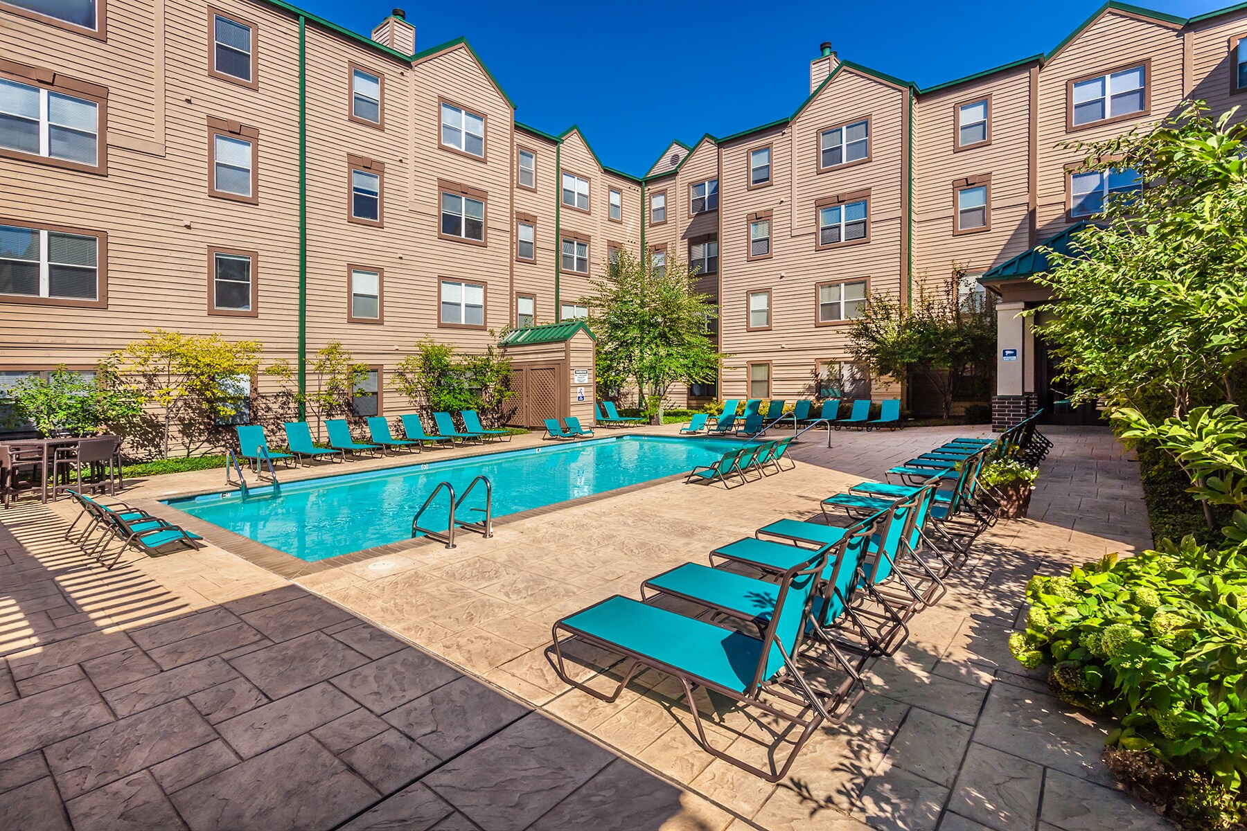 Canal Square 359 N West St Indianapolis IN 46202 Apartment Finder