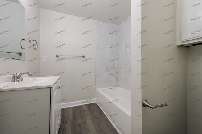 Building Photo - 13508 Silver Ln