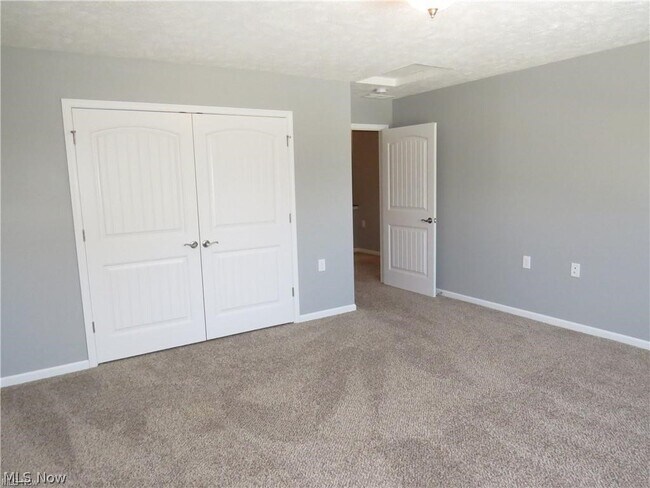 Building Photo - 1733 Blase Nemeth Rd