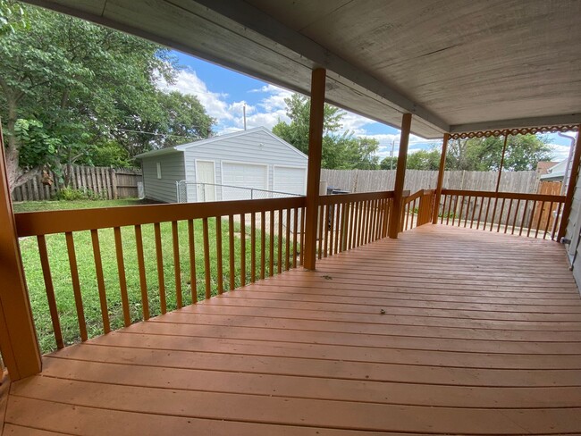 Building Photo - Remodeled 4 Bedroom 3 bath Home