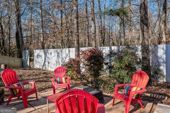 Building Photo - 795 Deerwood Dr