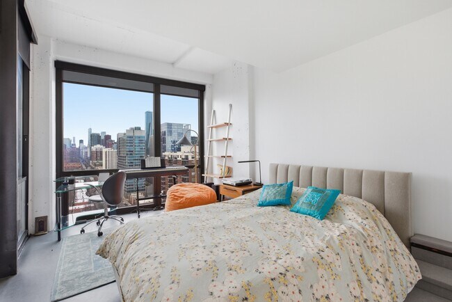 Building Photo - 1530 S State St