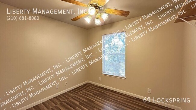 Building Photo - 69 Lockspring-