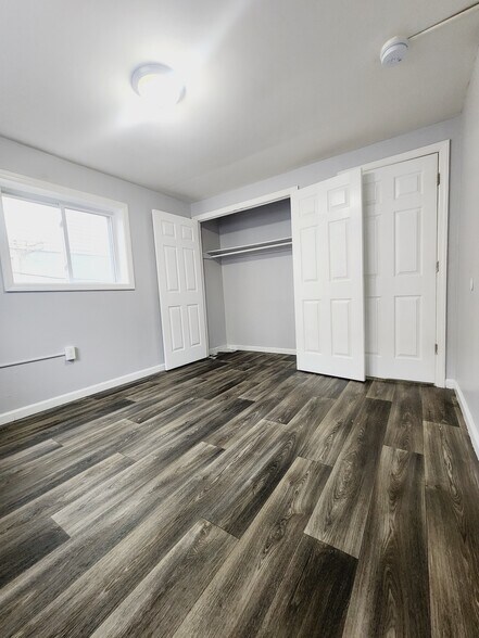 Building Photo - 98 Old Bergen Rd