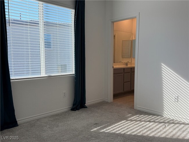 Building Photo - 8851 Flora Run Ave