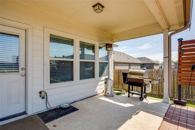 Building Photo - 709 Tinton Falls Ln