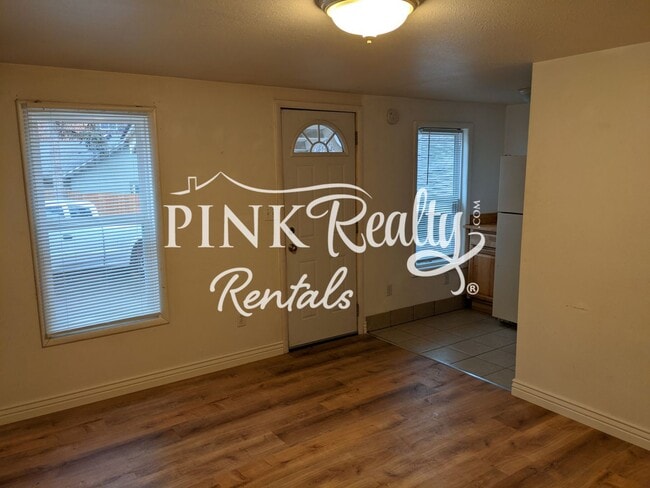 Building Photo - 15 Narrows Rd